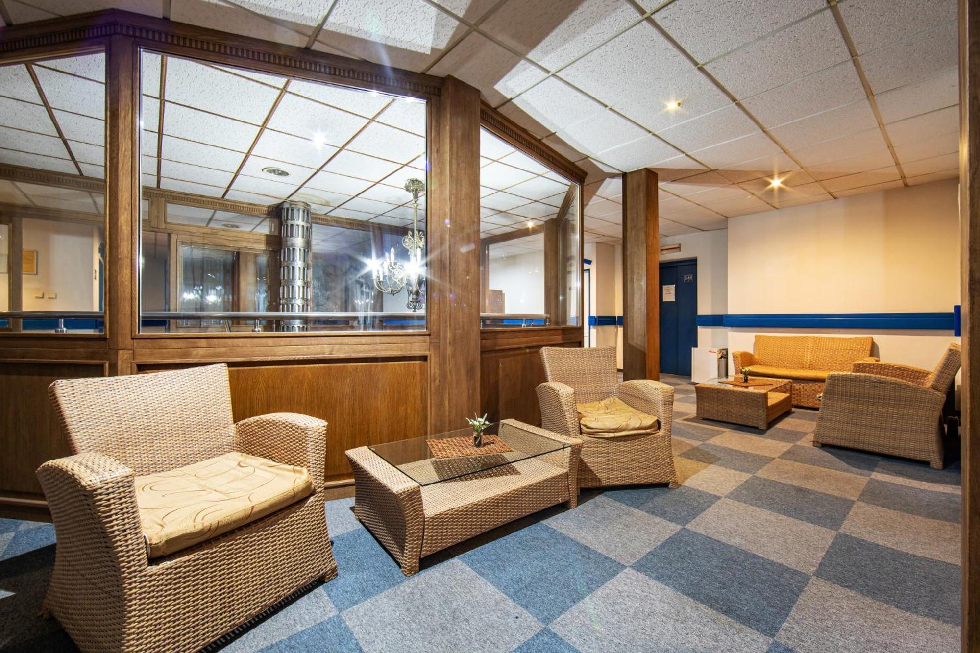 Hotel Armales Stakcin Экстерьер фото
